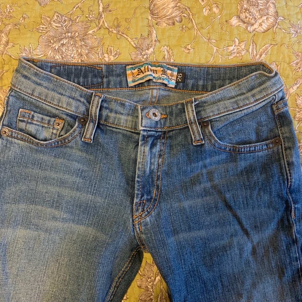 Adorable jeans